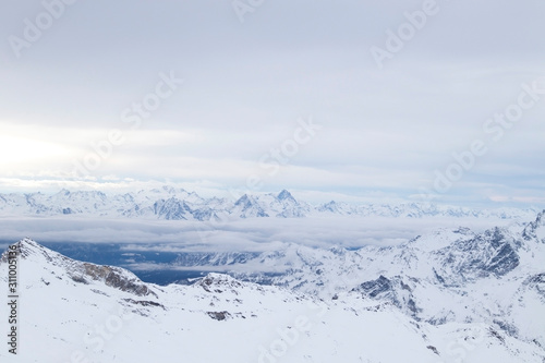 Horizont view of mountains with snow in the alps