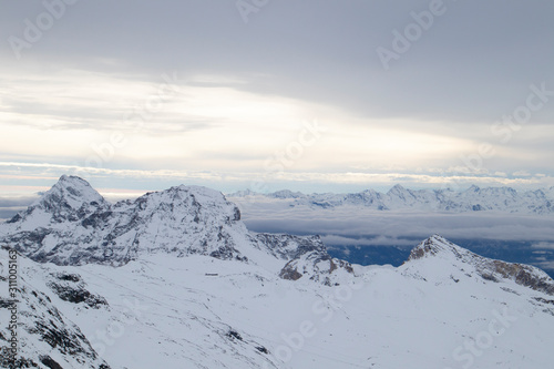 Horizont view of mountains with snow in the alps