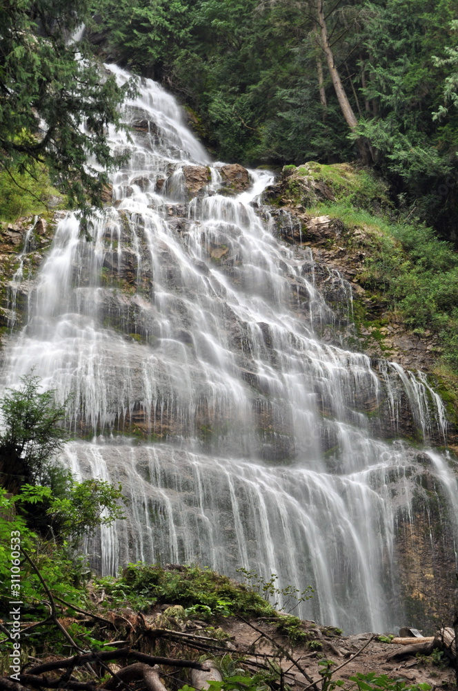 Fototapeta premium Bridal Vale Wasserfall in Kanada