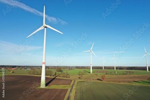 Windpark Windenergie Landwirtschaft, Luftaufnahme
