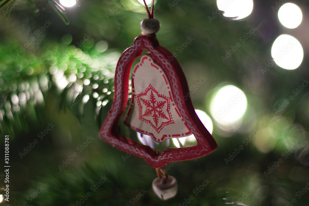 ozdoba choinkowa w kształcie dzwonka, Boże Narodzenie - obrazy, fototapety, plakaty 