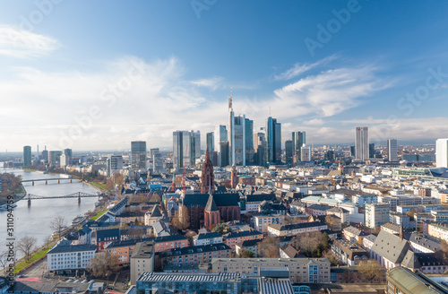 Frankfurt Skyline am Tag photo