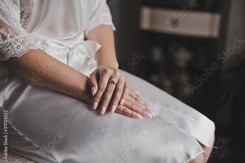 Delicate hands with wedding rings 2164.