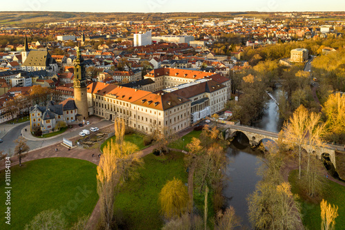 Luftbildaufnahme Weimar mit Park an der Ilm und Stadtschloss
