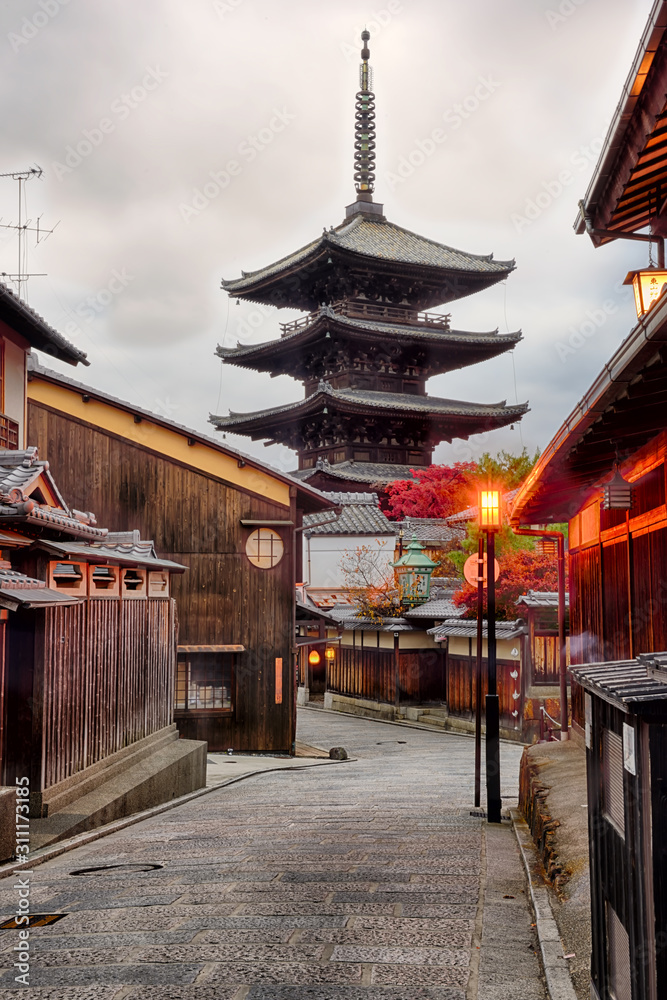 Kyoto, Japan - November 25, 2019: View of Yasaka-no-to pagoda or Hokanji temple in Hagashiyama district, Kyoto, Japan Kyoto, Japan - November 25, 2019: View of Yasaka-no-to pagoda or Hokanji temple in Hagashiyama district, Kyoto, Japan