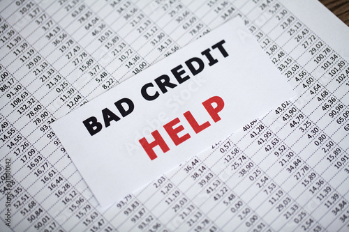 Bad credit, written on a white sheet of paper
