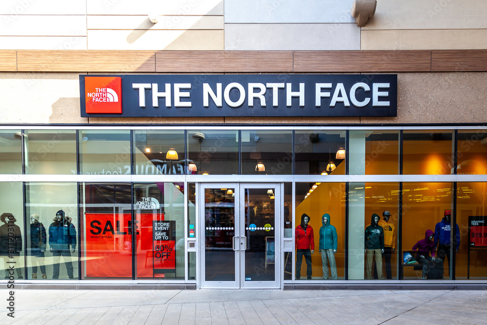 Niagara On the Lake, Canada- September 10, 2019: The North Face storefront in  Outlet Collection at Niagara, an American outdoor product company  specializing in outerwear, footwear and equipment. Stock Photo | Adobe Stock