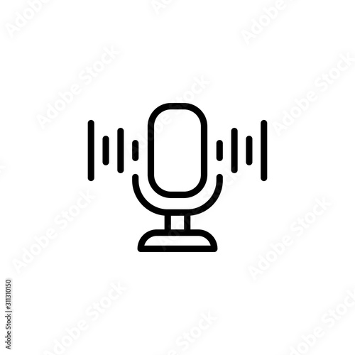 Simple microphone line icon.