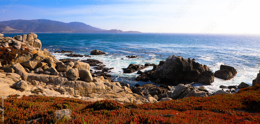 Pfeiffer Beach am 17-Miles-Drive, Kalifornien