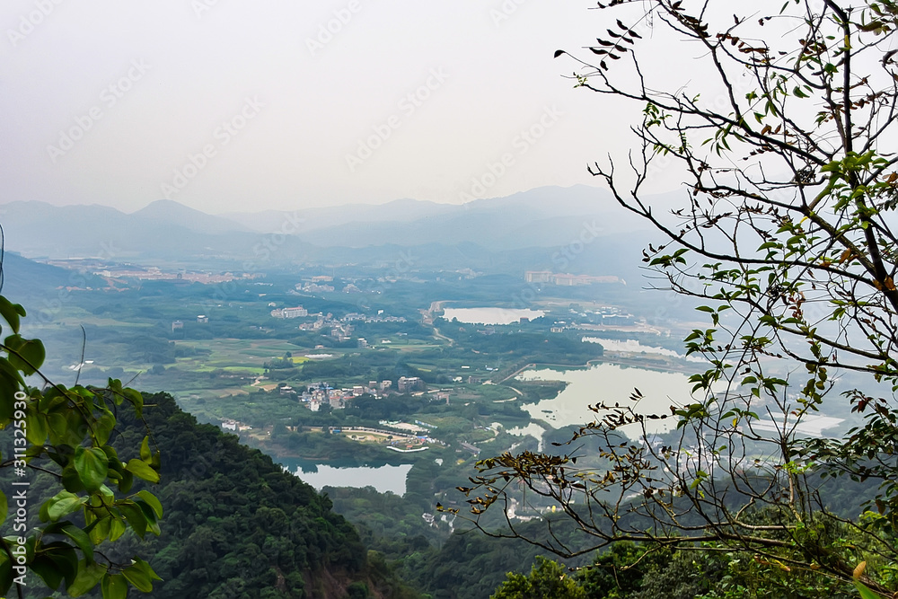 Summit view 山顶俯瞰 Summit view 山顶俯瞰