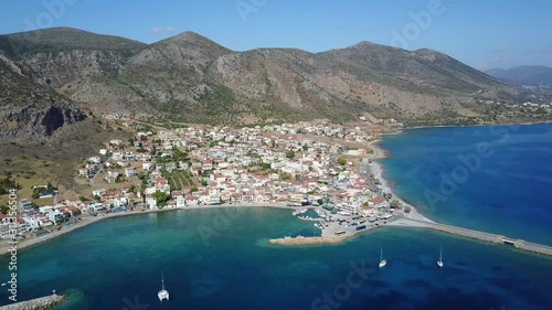 La ciudad oculta de Monemvasia en el sur del Peloponeso. Grecia, Europa photo