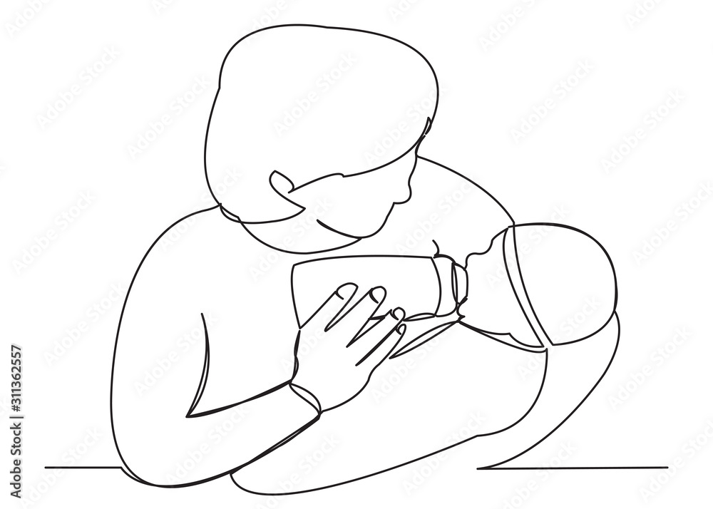 mom feeds a newborn from a bottle_05 mom feeds a newborn from a bottle_05