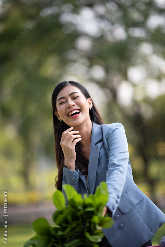 Business women and vegetable growing businesses Business women and vegetable growing businesses
