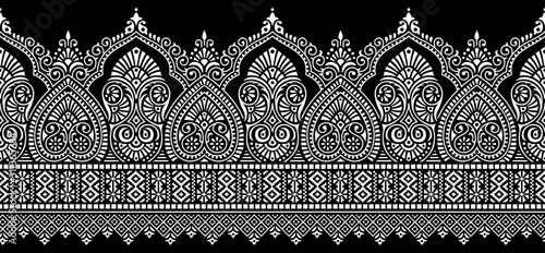 Seamless traditional Asian black and white paisley border