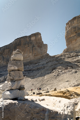 cairn face à la brèche de roland
