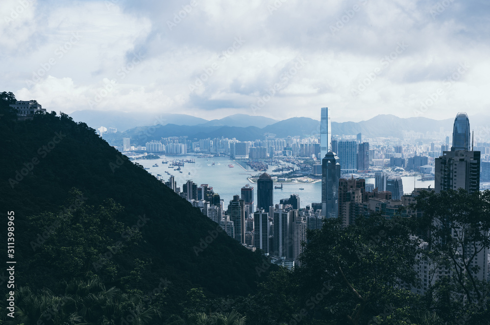 Fototapeta premium Hong Kong, Hong Kong - November 6 2019 : Hong Kong cityscape, view from mountains