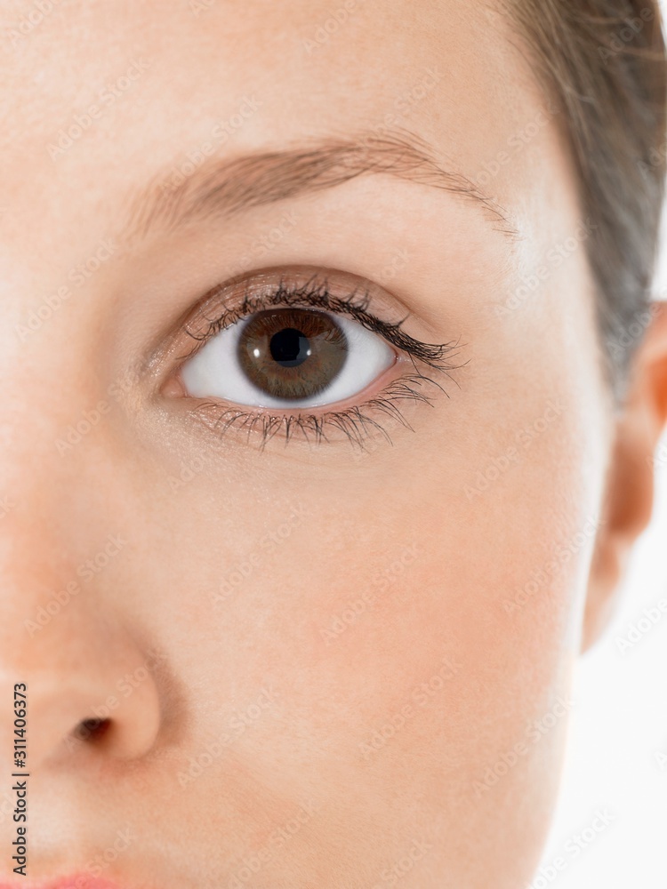 Fototapeta premium Zbliżenie Oka Młodej Kobiety