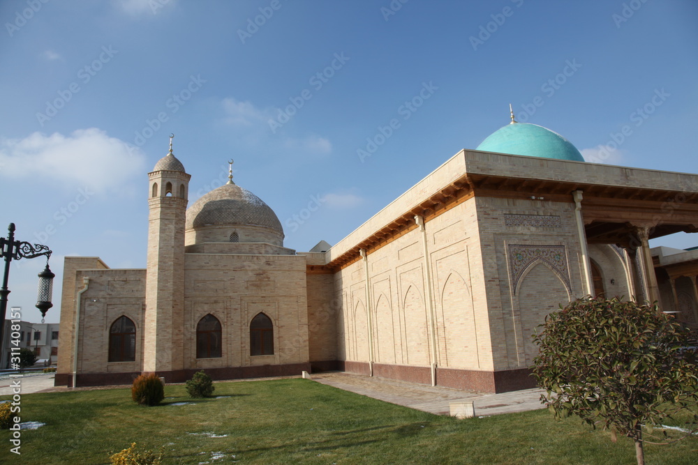 Fototapeta premium Uzbekistan, Tashkent, Suzuk Ota Complex