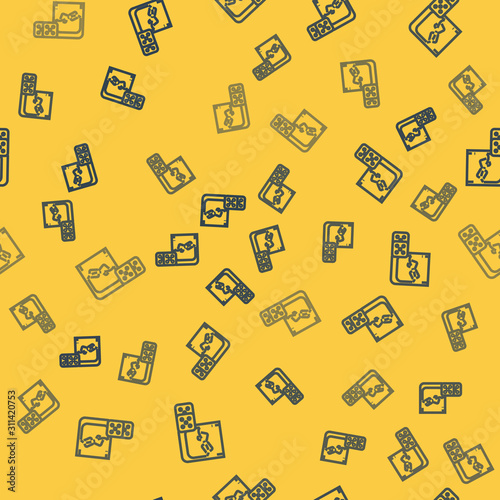 Blue line Game dice and glass of whiskey with ice cubes icon isolated seamless pattern on yellow background. Casino gambling. Vector Illustration