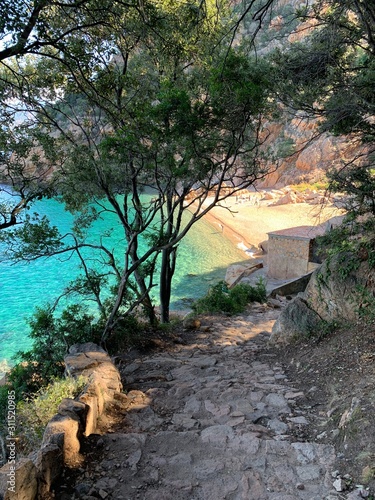 La crique de Ficajola, Piana en Corse photo