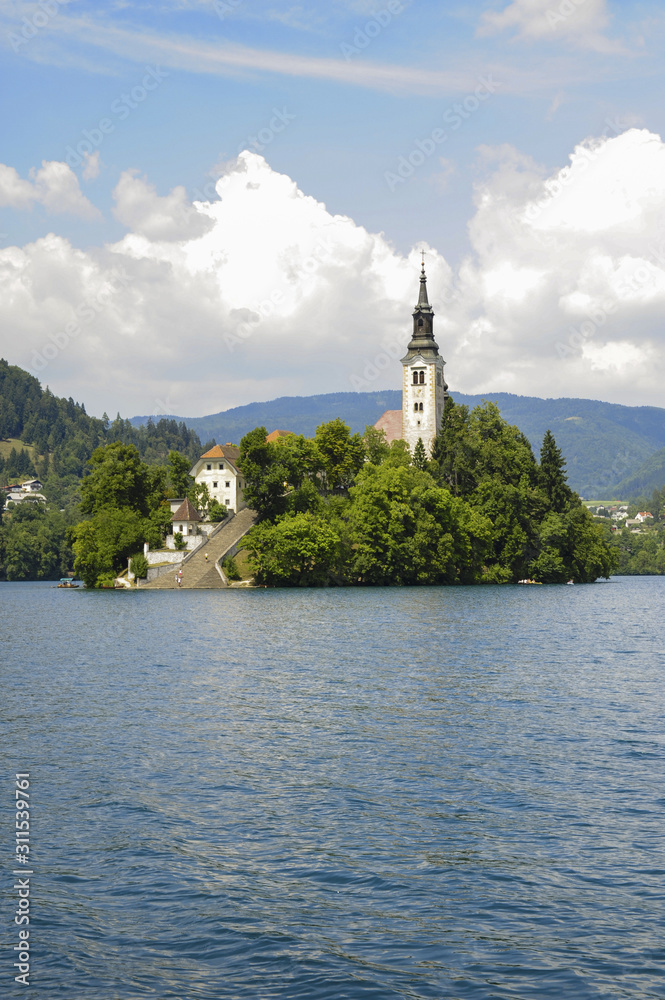 Triglav, Bled, Mariä Himmelfahrt, Cerkev Maijinega vnebovzetja,