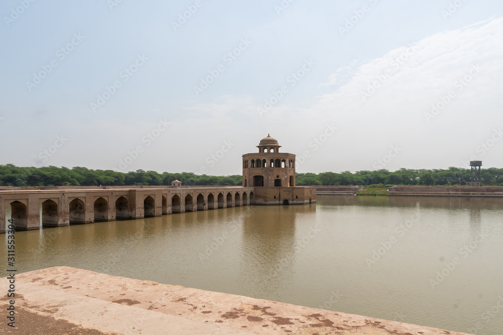 Obraz premium Sheikhupura Hiran Minar 11
