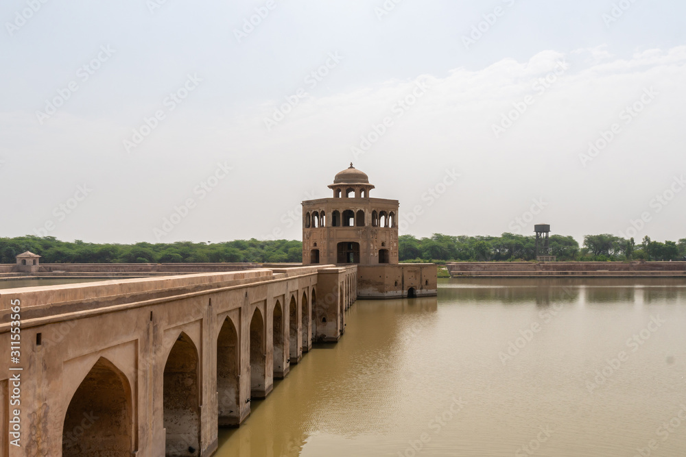Obraz premium Sheikhupura Hiran Minar 17