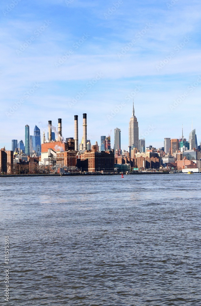  skyline of new york city, skyline, city, water, skyscraper, urban, cityscape, panorama, downtown, architecture, building, tower, manhattan, river