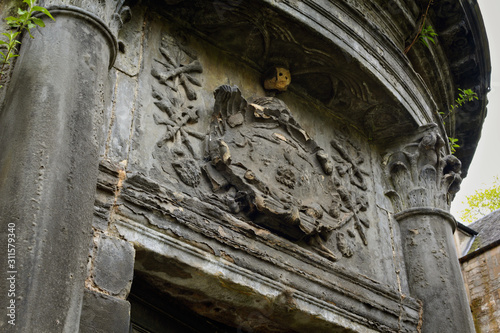 Greyfriars Kirkyard - mausoleum entrance - III - Edinburgh