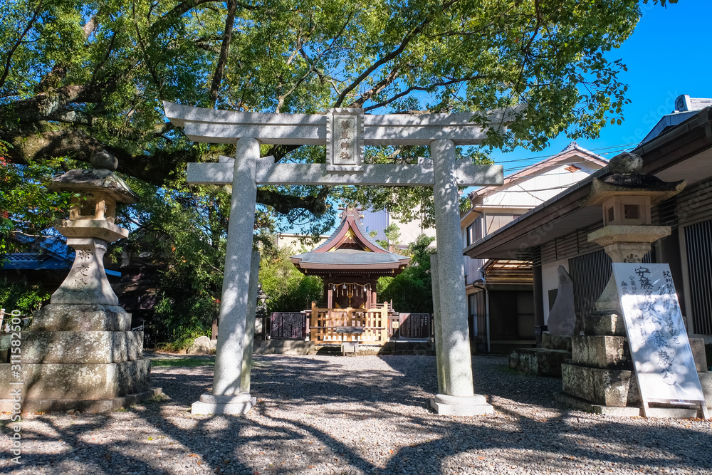 田辺市 闘鶏神社 摂社 藤厳神社 田辺市 闘鶏神社 摂社 藤厳神社