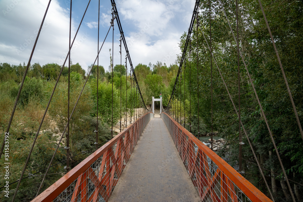 Obraz premium Suspension bridge in Ishkashim, Afghanistan
