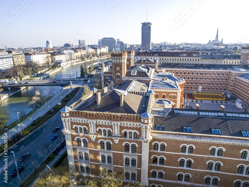 Wien, Rossauer Kaserne, Donaukanal, Österreich photo