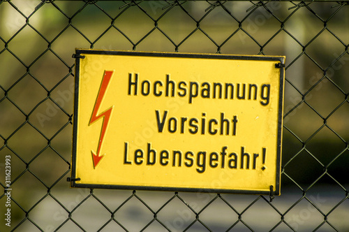 Schild, Hochspannung, Vorsicht Lebensgefahr