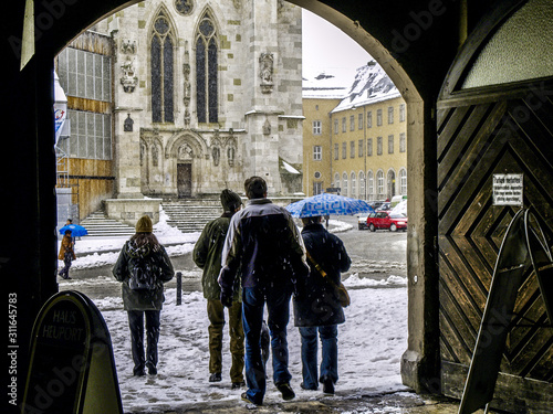 Dom, Touristen beim Stadtrundgang, Deutschland, Süddeutschland, photo