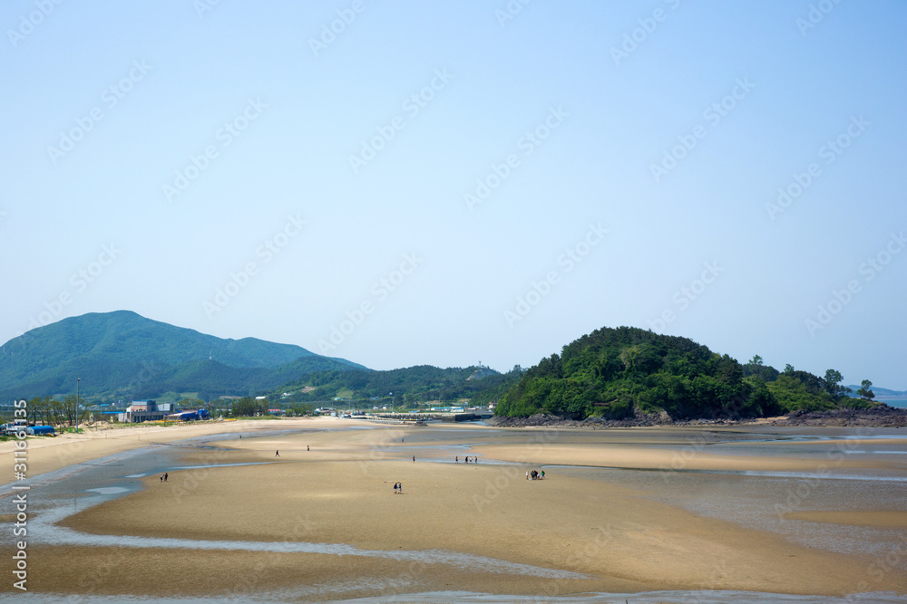 Byeonsan Beach in Buan-gun, South Korea Byeonsan Beach in Buan-gun, South Korea