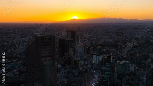 Wallpaper Mural 富士山と東京　渋谷スカイ（渋谷駅）から望む　日没から夜景　長時間撮影　タイムラプス Torontodigital.ca