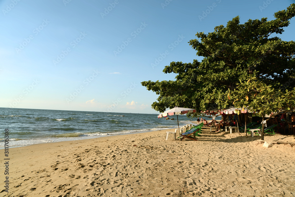 Fototapeta premium tropischer Strand in Asien
