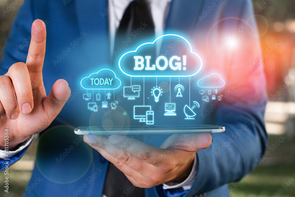 Obraz premium Writing note showing Blog. Business concept for regularly updated website web page run by individual or group