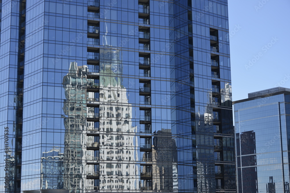 Chicago, Mirror front, skyscraper