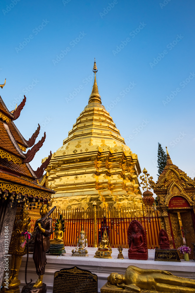Fototapeta premium Phra That Doi Suthep Temple