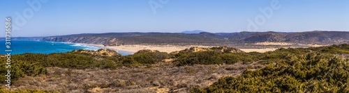 Tableau sur toile Panoramic picture of Praia da Bordeira in Portugal in summer
