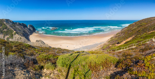 Tableau sur toile Panoramic picture of Praia da Bordeira in Portugal in summer