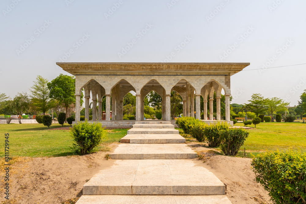 Multan Shah Shams Park 18