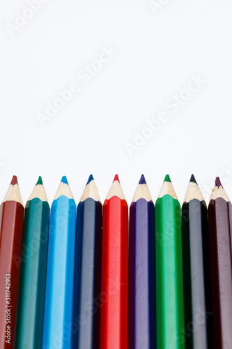 Buntstifte als Rand Dekoration für ein Compositing mit Stiften