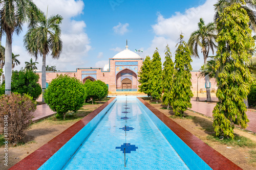 Thatta Shah Jahan Mosque 12