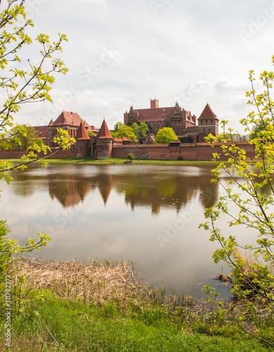 Fototapeta Naklejka Na Ścianę i Meble -  Malbork, Marienburg, the biggest medieval gothic castle of the Order of Teutonic Knights (Ordensritter) in Poland