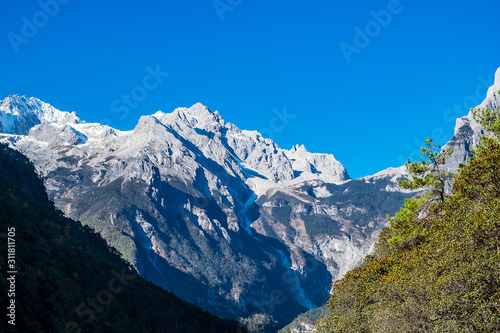 Canvas Print Beautiful of Blue Moon Valley, landmark and popular spot for tourists attractions inside the Jade Dragon Snow Mountain (Yulong) Scenic Area, near Lijiang Old Town