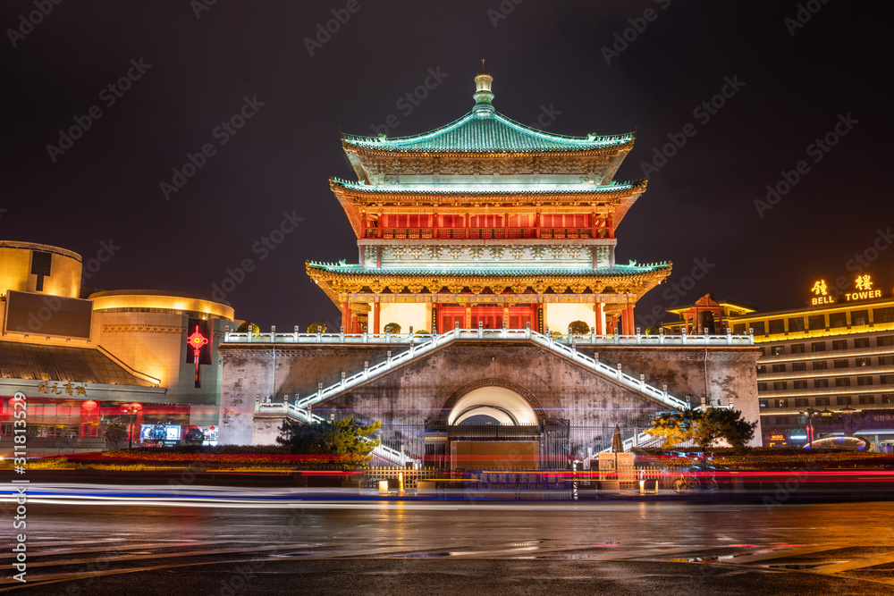 Obraz premium Chinese Temple Gate in Xian