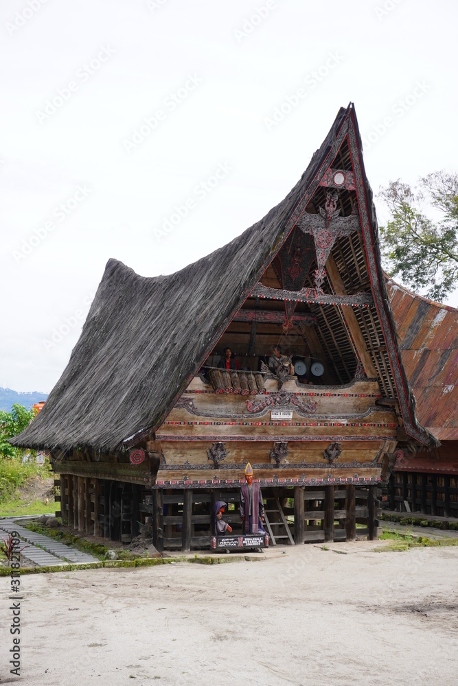 Φωτογραφία House of people in Samosir Island, the large volcanic island in Lake Toba, located in the north of the island of Sumatra in Indonesia