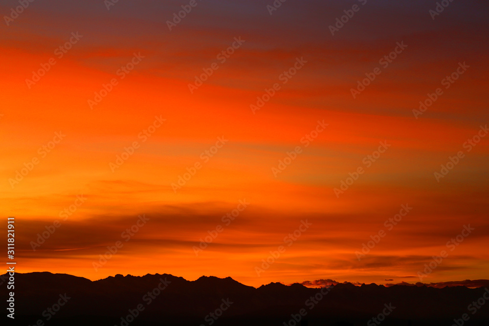 Photo landscape beautiful fiery sunset